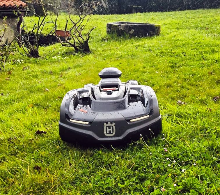 Robot cortacésped Husqvarna en Padrón 4