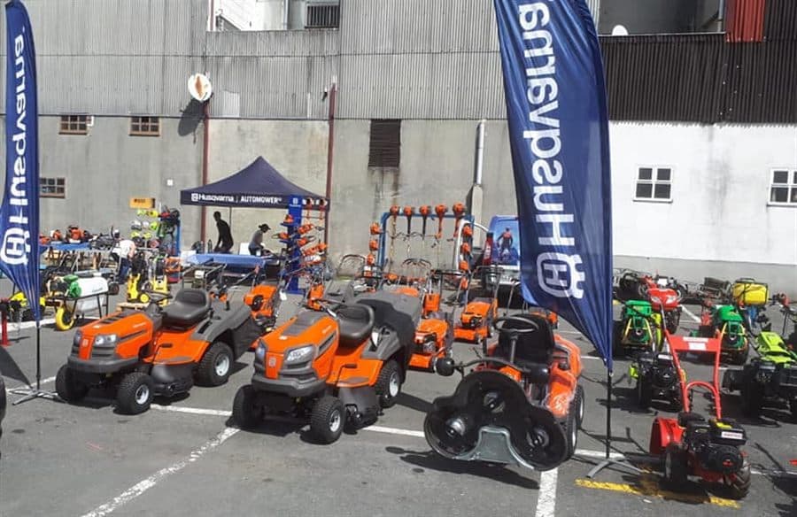 Tractores pequeños de maquinaria agrícola en Padrón